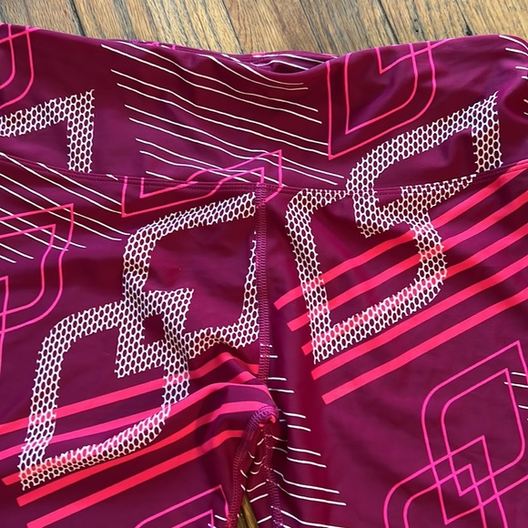 Lorna Jane Patterned Leggings - Picture 3 of 5